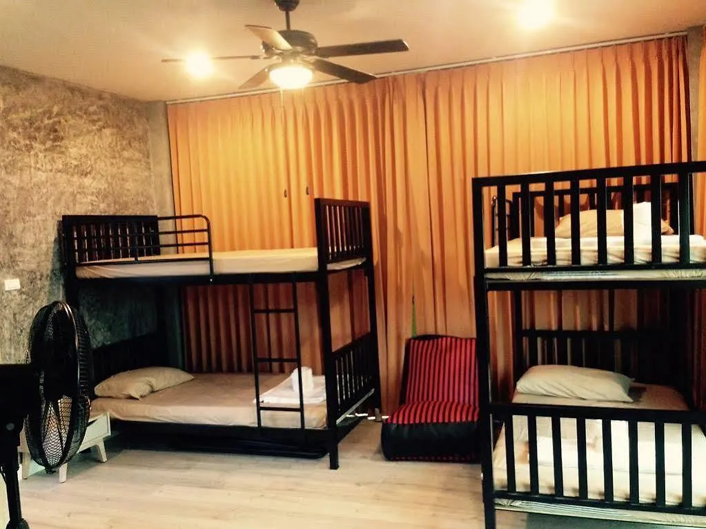 ホテル Andaman Lanta Old Town Ko Lanta 2*,  タイ王国