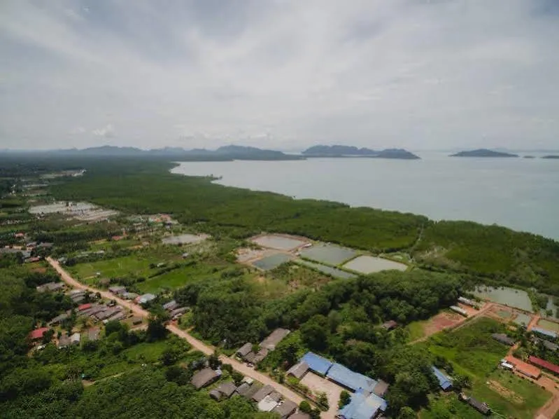 ホテル Andaman Lanta Old Town Ko Lanta タイ王国